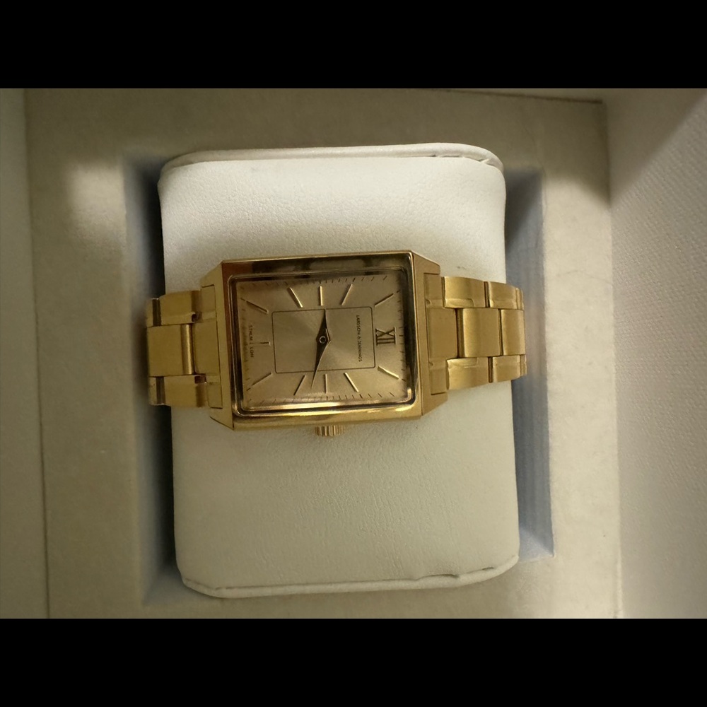 Larson Jennings watch